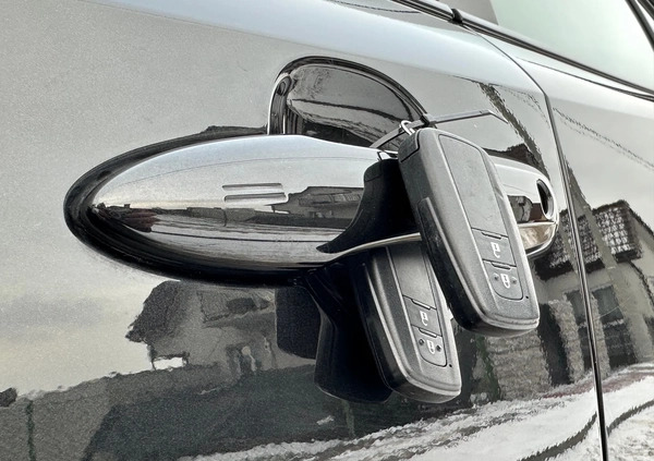 Toyota Corolla cena 79900 przebieg: 75700, rok produkcji 2021 z Iława małe 781